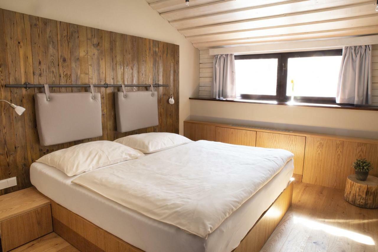 Koliba U Cerneho Medveda Otel Zlín Dış mekan fotoğraf