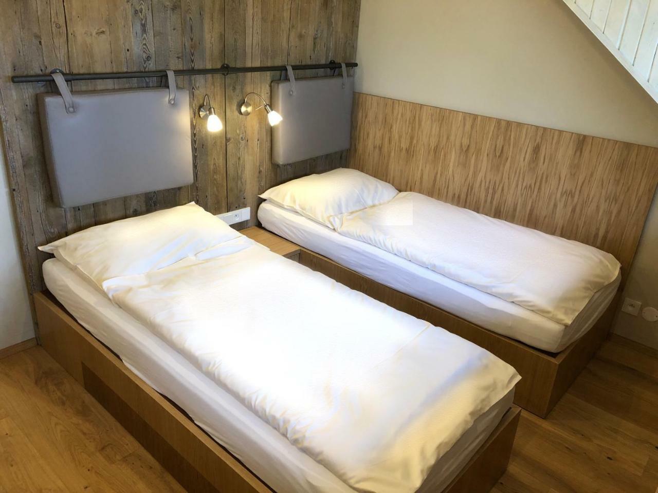 Koliba U Cerneho Medveda Otel Zlín Dış mekan fotoğraf